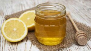 que-cura-la-miel-de-abeja-con-limon