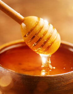 que-enfermedades-previene-la-miel-de-abeja